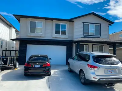 For Rent: Stunning 2-Bedroom, 1-Bathroom Ground-Level Suite in Prime Woodrush Drive Location Discove...