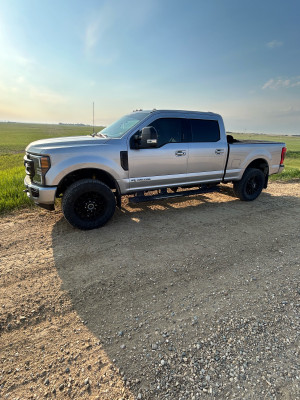 2022 Ford F 350 Lariat