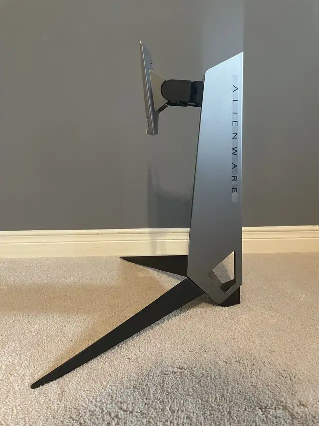 Dell Alienware Monitor Stand in Monitors in Oshawa / Durham Region - Image 3