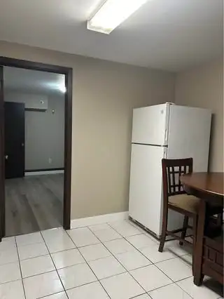 Great location basement a bedroom with walk in closet for rent! New revocation. Close to downtown, U...