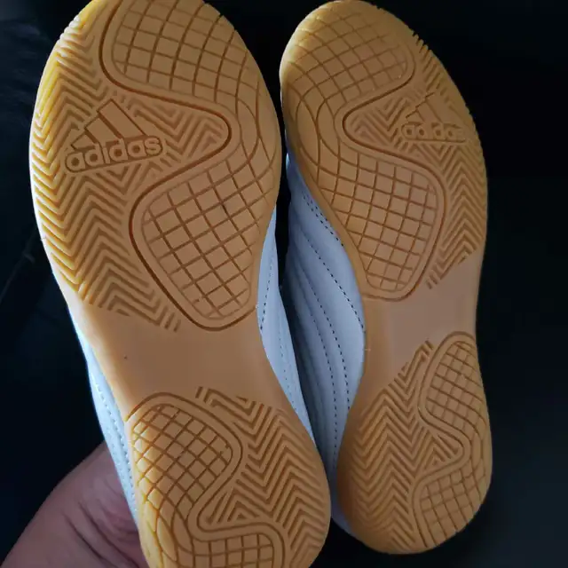 Youth Boys ADIDAS NWOT Copa Indoor Soccer Shoes- 13K in Soccer in Ottawa - Image 8