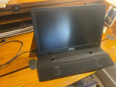 ASUS Portable USB Monitor + Case, View more