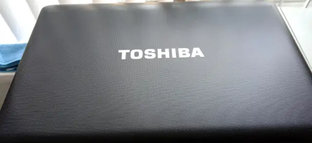 Toshiba Laptop Satellite Windows 11 Pro