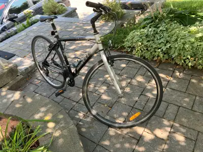 Vélo  hybride 26 pouces , View more