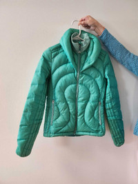 Lululemon jacket size 2