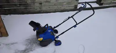 Snow Joe Snow blower, View more