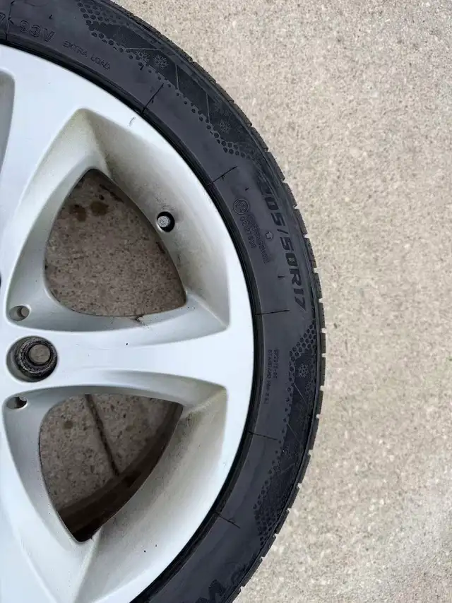 BMW Winter Tires and Rims 17 inch in Tires & Rims in Markham / York Region - Image 4