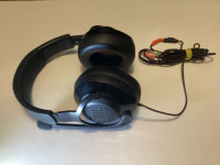JBL QUANTUM 200 WIRED OVER EAR GAMING HEADSET W/ FLIP UP MIC
