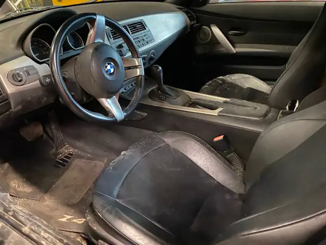 2003 BMW Z4542978584893214723