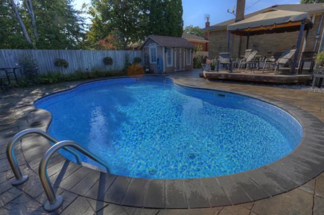 POOL-Opening-Liner-Leak detection-Repairs-Builds-Power washing in Hot Tubs & Pools in Oakville / Halton Region - Image 3