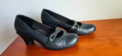 Souliers bleus en cuir Clarks, View more