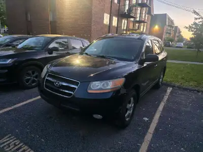 Hyundai santa fe 2008 bleu/noir. Je le vend 2500$ un peu nego. J'en ai plus de besoin il est rendu t...
