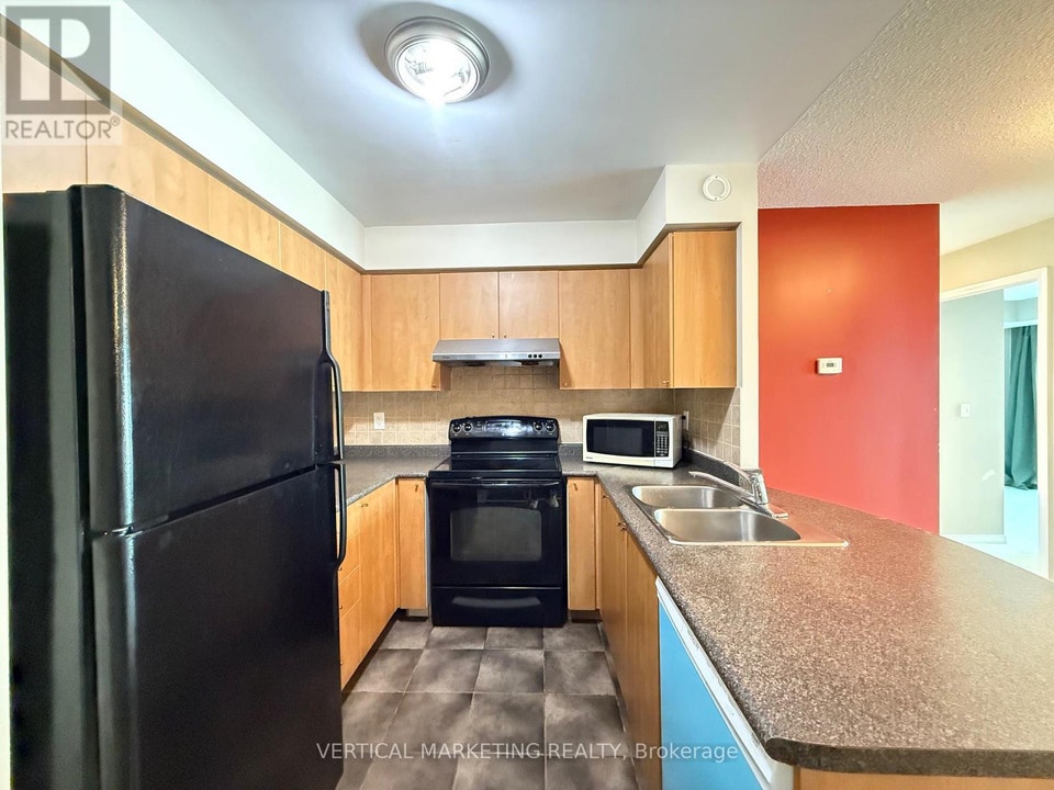 2-bedroom, 2-bathroom condo at Yonge & Finch for rent 5
