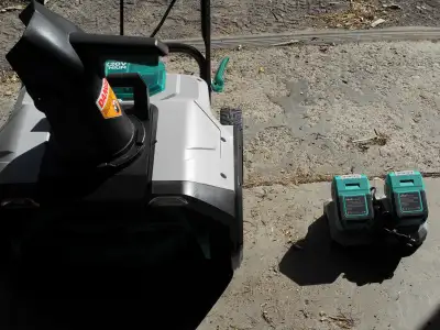 Snow blower stage 1 fully electric, View more