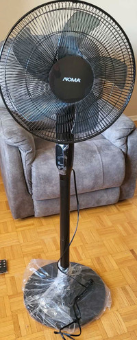 NOMA FAN WITH REMOT CONTROL & ADJUSTABLE HEIGHT 12 SPEED
