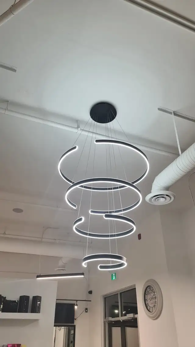 Electrician404645113150187522