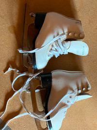 Figure skates size 11