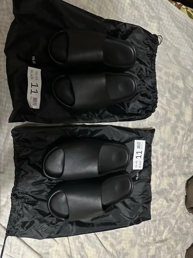 Yeezy slides black size 11 brand new in Men's Shoes in City of Toronto - Image 3