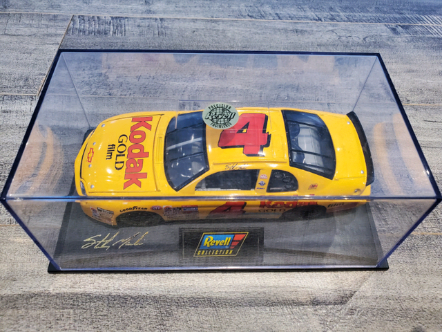 1:24 Diecast Revell Nascar 1997 Chevrolet Monte Carlo Sterling M in Arts & Collectibles in Kawartha Lakes - Image 11