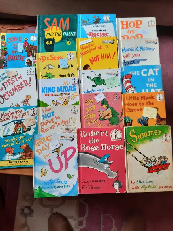 DR. SEUSS FIRST EDITION LOT OF 30 BOOKS in Children & Young Adult in Muskoka - Image 2