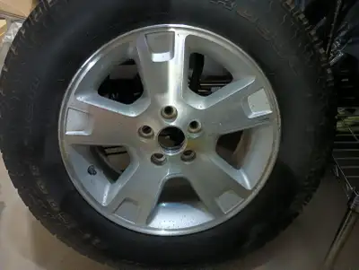 Selling a 245/65R17 tire and rim for sale Excellence shape and plenty of treads to go Just 1 tire wi...
