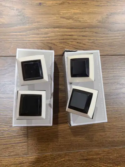 NEUF- Lot de 4 poignees/door knobs, View more