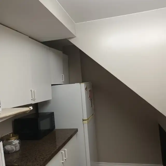 Basement apartment for rent, no parking, female only in Long Term Rentals in Markham / York Region - Image 12