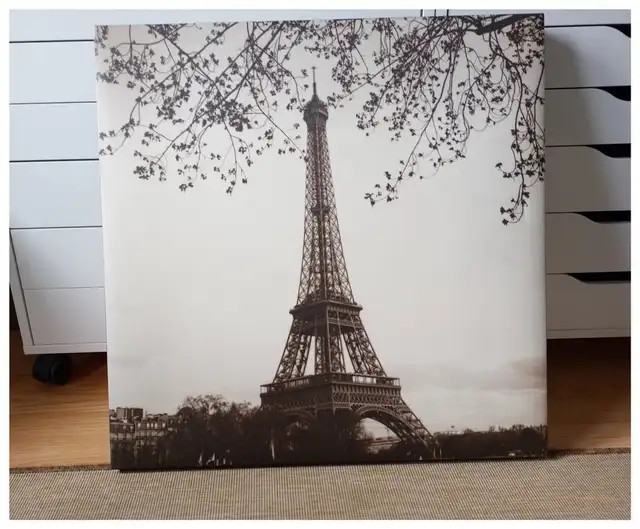Eiffel Tower on Canvas (23.5" x 23.5") in Home Décor & Accents in Gatineau - Image 2