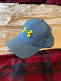 Under Armour Fitted Hat size L/XL