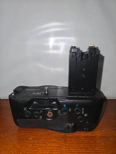Vertical Battery Grip for Sony A77 / A77V, missing 1 button, View more