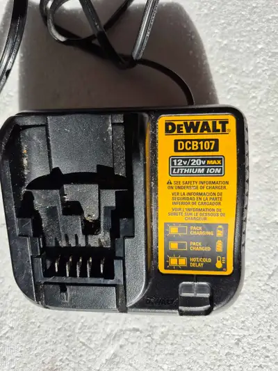 DeWALT DCB-107 battery charger 12/20V 1.25A, View more
