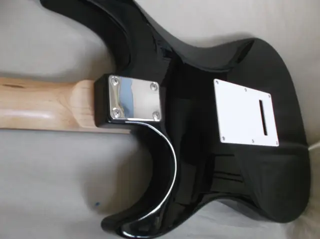 Guitare electrique Hot picks HP-140 in Guitars in Sherbrooke - Image 3