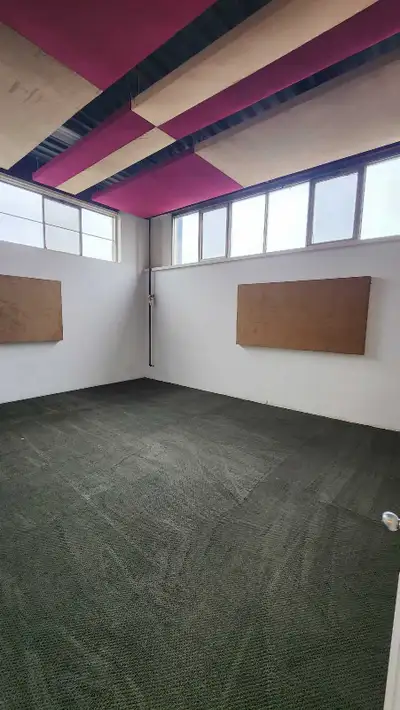 Large Rehearsal, Recording, Media, PodCast studio East York MONT, View more