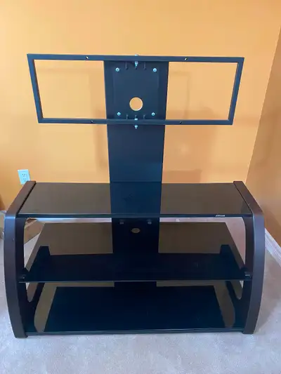 Stand TV in Excellent Condition, View more