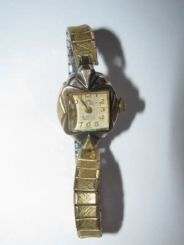 Vintage Old 21 Jewels Incabloc Swiss Winding Ladies Watch  display picture 3