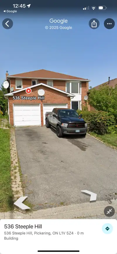 1 basement room is available in Pickering