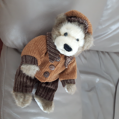 TOUTOU NEUF CHIC VELOURS SUPER DOUX, 10"HAUT+SON CHAPEAU: $10.00, View more