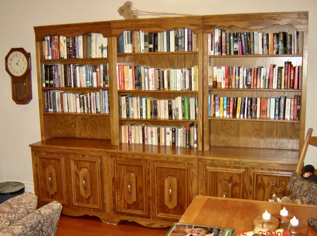 Beautiful Solid Oak Wall Units in Hutches & Display Cabinets in City of Toronto - Image 7