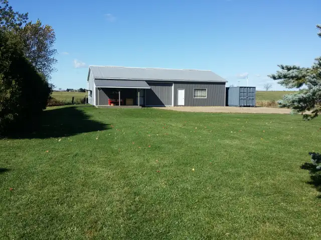 Shop on 1/2 acre in Land for Sale in Woodstock - Image 5
