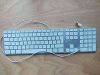 Apple A1243 USB Wired Keyboard