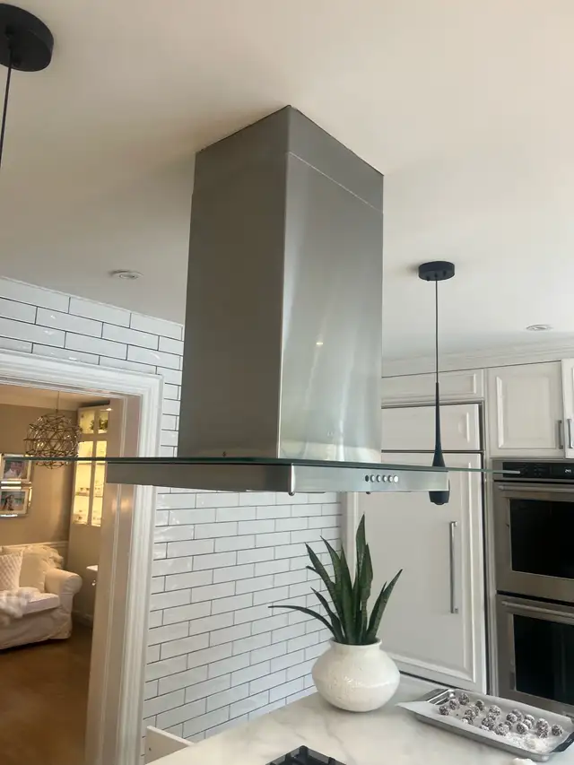 Faber 36” Island Range Hood – Stainless Steel Glass (600 CFM)” in Stoves, Ovens & Ranges in Markham / York Region - Image 4