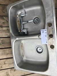 Stainless Steel Kitchen Sink and Taps