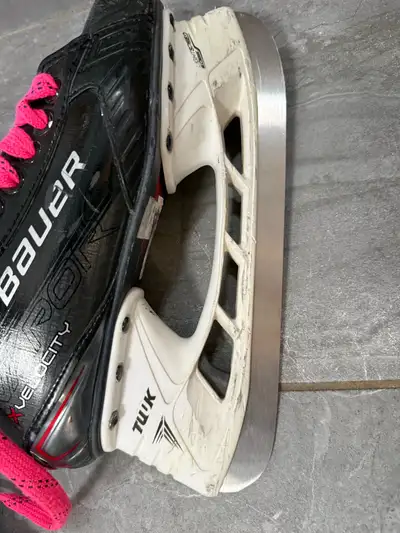Bauer Vapor size 6 fit 2 hockey skates, View more