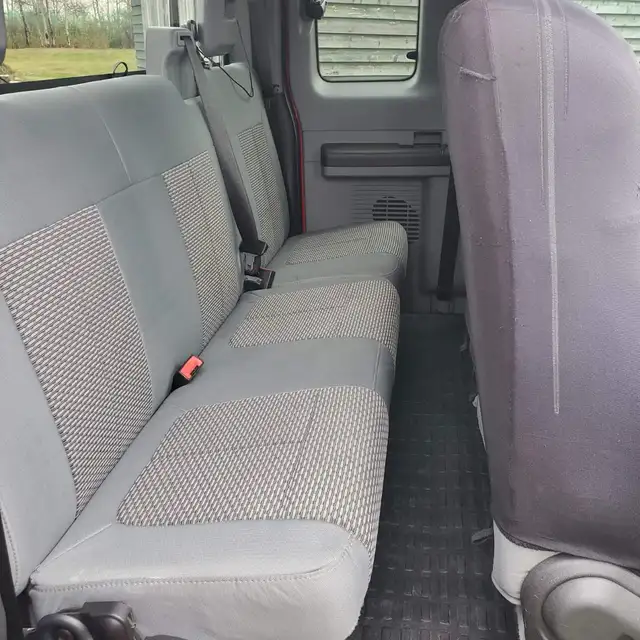 2012 Ford f250 xlt  in Cars & Trucks in Fort St. John - Image 7