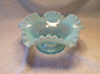 HOBNAIL BOL À BONBONS BLEU OPALESCENT