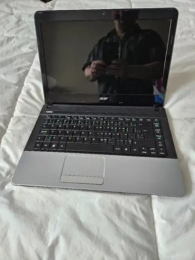 Acer aspire E1  8 Gigs Ram, View more