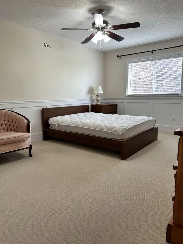 Mississauga singer and master room for rent in Room Rentals & Roommates in Mississauga / Peel Region - Image 4