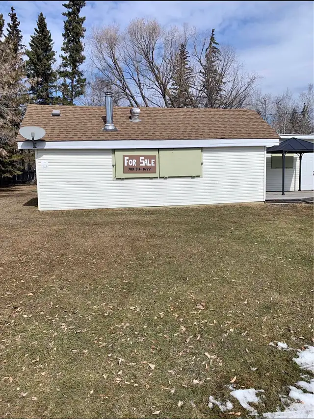 Alberta Beach Cabin for sale