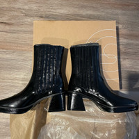 Urban outfitters Ava womens  boots 9