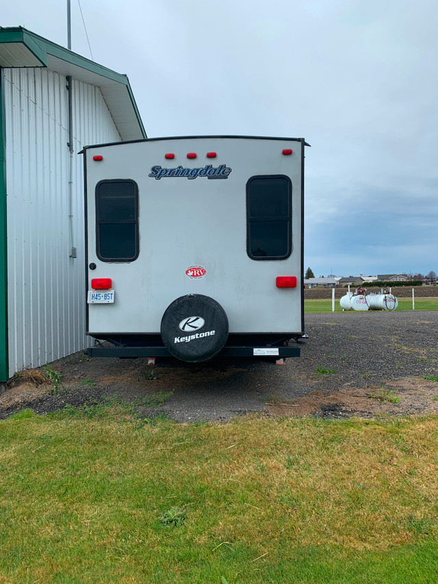Trailer Fifthwheel in Travel Trailers & Campers in North Bay - Image 2
